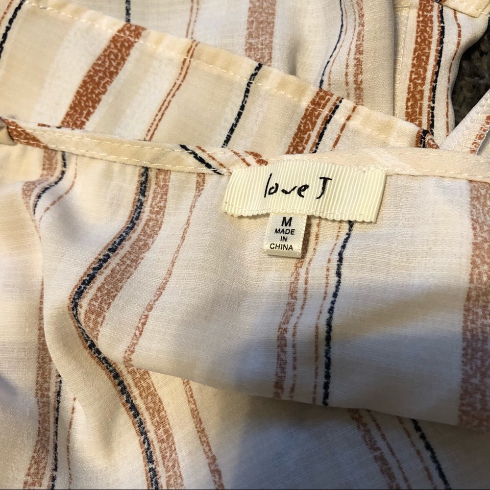 Spaghetti Strap Buttoned Tank - Picture 3 of 4
